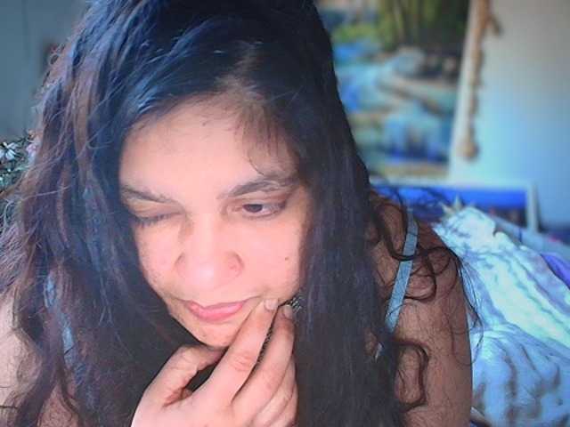 Live sex webcam photo for DUMBHOEMELANIE #290404661