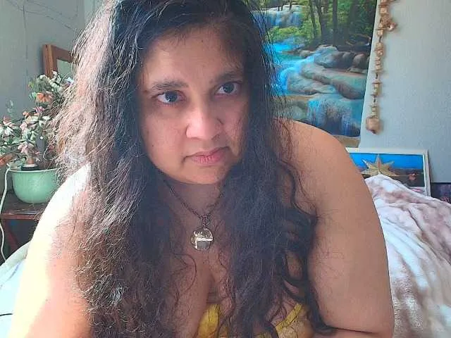 Live sex webcam photo for DUMBHOEMELANIE #290555964