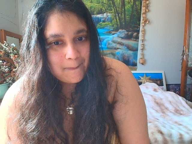 Live sex webcam photo for DUMBHOEMELANIE #290562819