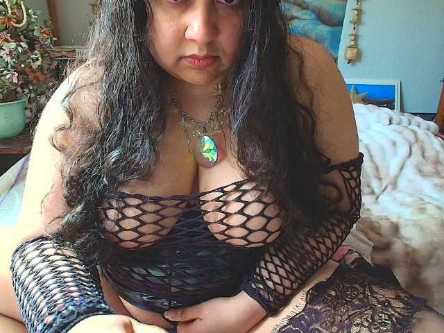 Live sex webcam photo for DUMBHOEMELANIE #290692186