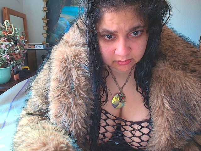 Live sex webcam photo for DUMBHOEMELANIE #290705046