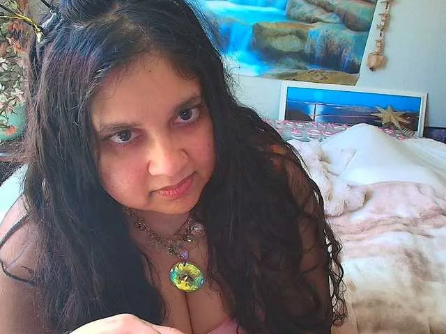 Live sex webcam photo for DUMBHOEMELANIE #290855580