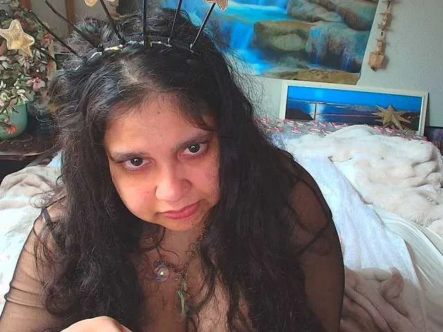 Live sex webcam photo for DUMBHOEMELANIE #290897160