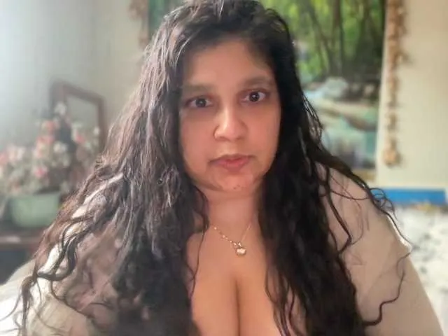 Live sex webcam photo for DUMBHOEMELANIE #291175138