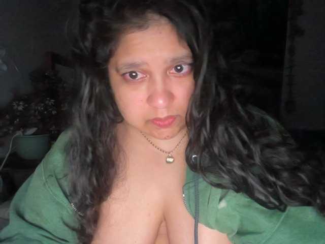 Live sex webcam photo for DUMBHOEMELANIE #291178840