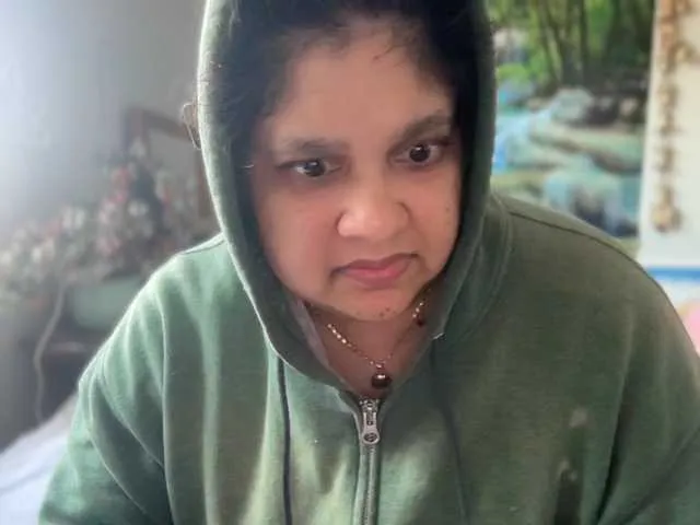 Live sex webcam photo for DUMBHOEMELANIE #291182040