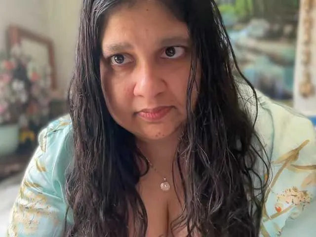 Live sex webcam photo for DUMBHOEMELANIE #291233521