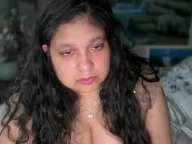 Live sex webcam photo for DUMBHOEMELANIE #291391014