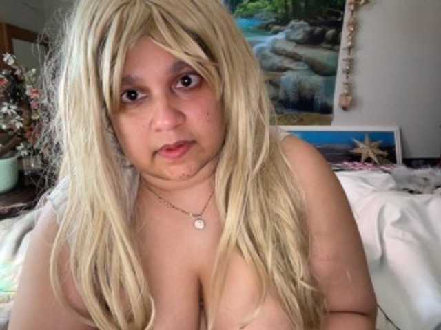 Live sex webcam photo for DUMBHOEMELANIE #291596907