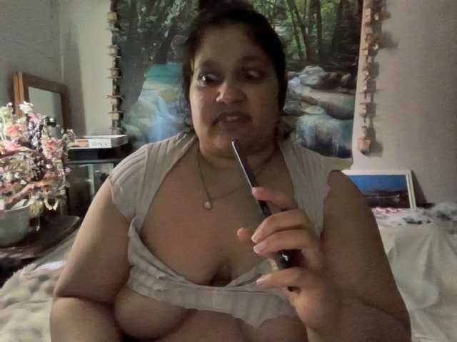 Live sex webcam photo for DUMBHOEMELANIE #292035529