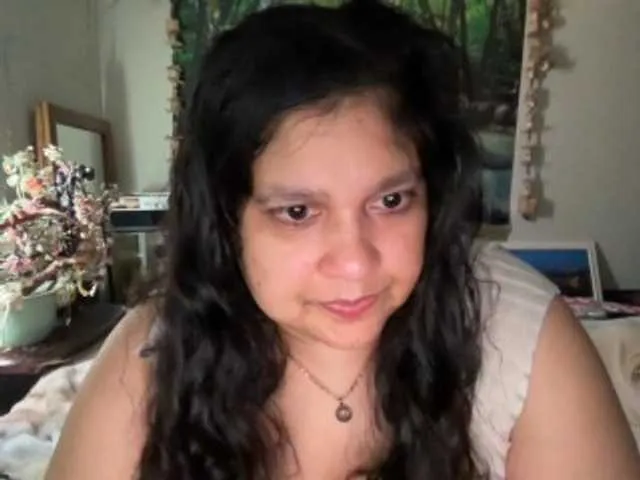 Live sex webcam photo for DUMBHOEMELANIE #292042619