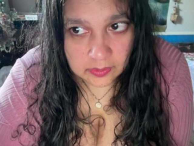 Live sex webcam photo for DUMBHOEMELANIE #292092280