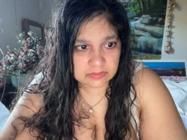 Live sex webcam photo for DUMBHOEMELANIE #292098717