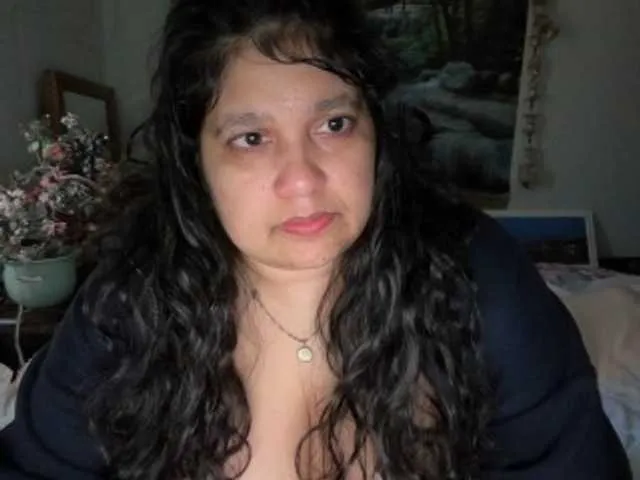 Live sex webcam photo for DUMBHOEMELANIE #292163373