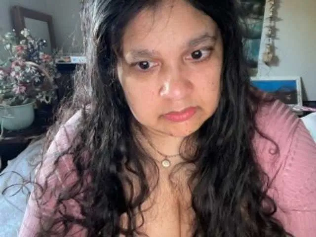 Live sex webcam photo for DUMBHOEMELANIE #292172823