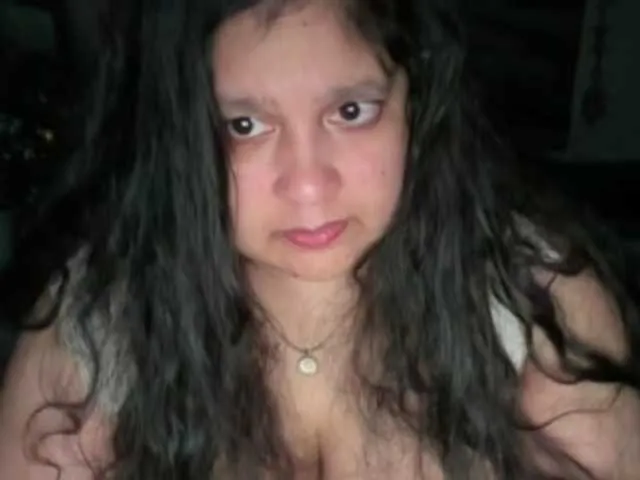 Live sex webcam photo for DUMBHOEMELANIE #292266796