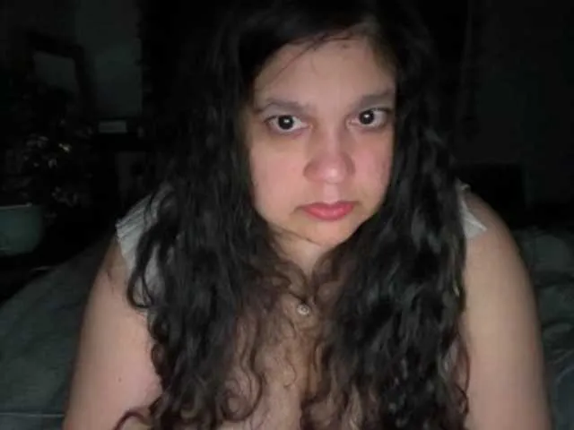 Live sex webcam photo for DUMBHOEMELANIE #292273906