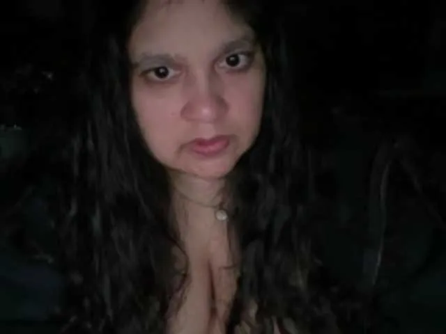 Live sex webcam photo for DUMBHOEMELANIE #292319988