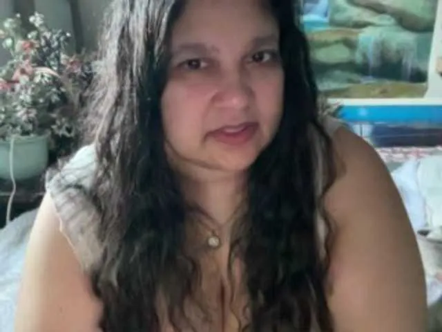 Live sex webcam photo for DUMBHOEMELANIE #292351307