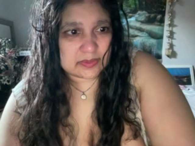 Live sex webcam photo for DUMBHOEMELANIE #292357866