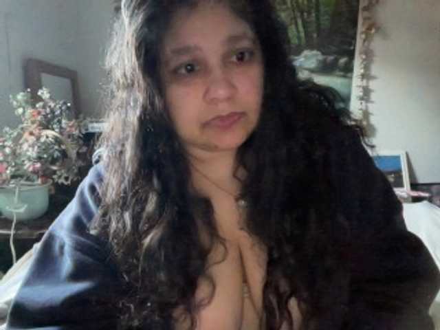 Live sex webcam photo for DUMBHOEMELANIE #292411735