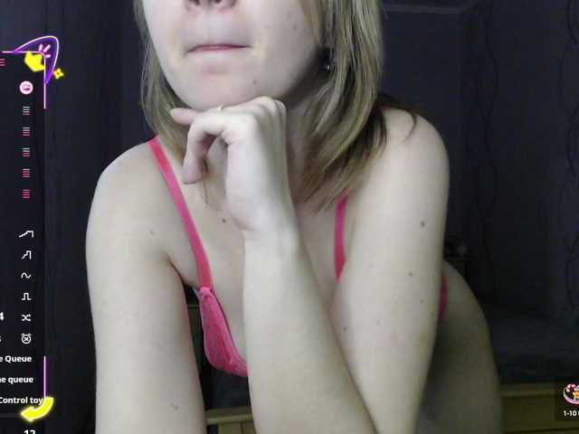 Live sex webcam photo for DaddysSluttyGirl #290960656