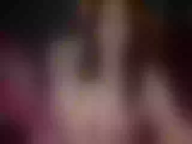 Live sex webcam photo for DaenerysDaen #277154697