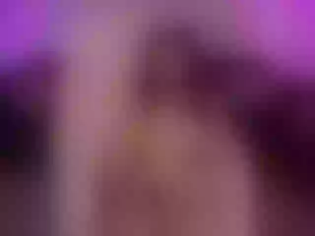 Live sex webcam photo for DaenerysDaen #290308691