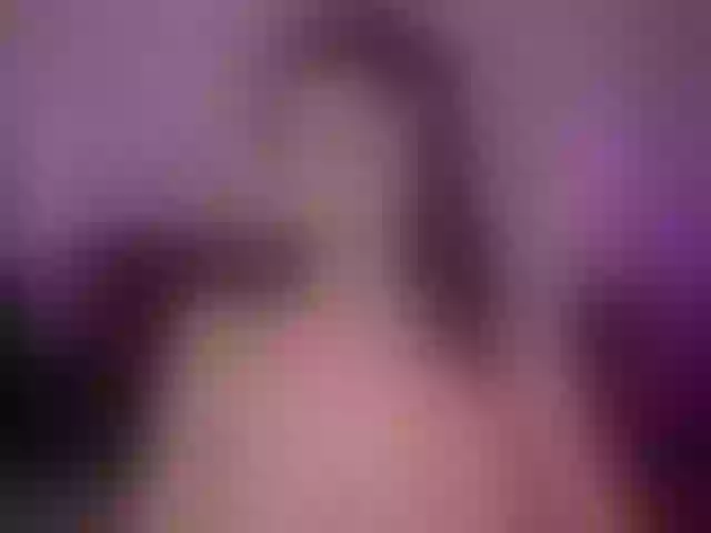 Live sex webcam photo for DaenerysDaen #290648046