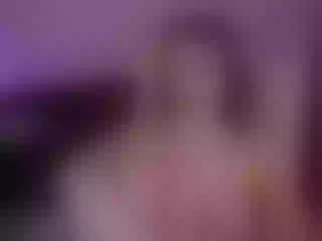 Live sex webcam photo for DaenerysDaen #290732441