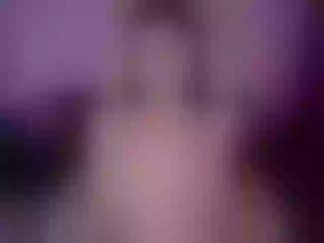 Live sex webcam photo for DaenerysDaen #290738846