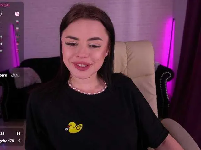 Live sex webcam photo for DaenerysDaen #291396869