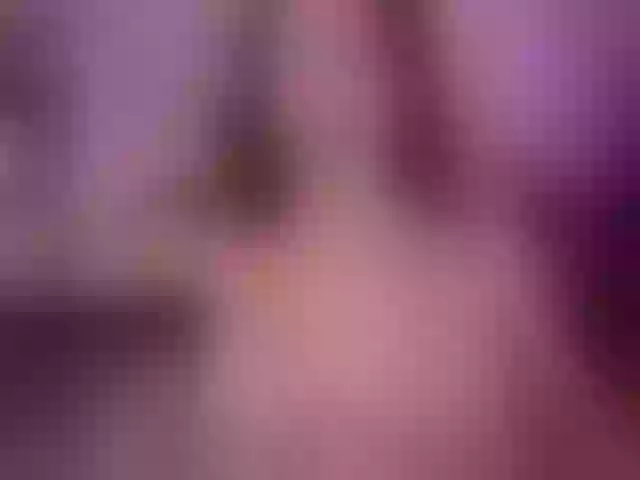 Live sex webcam photo for DaenerysDaen #291439912