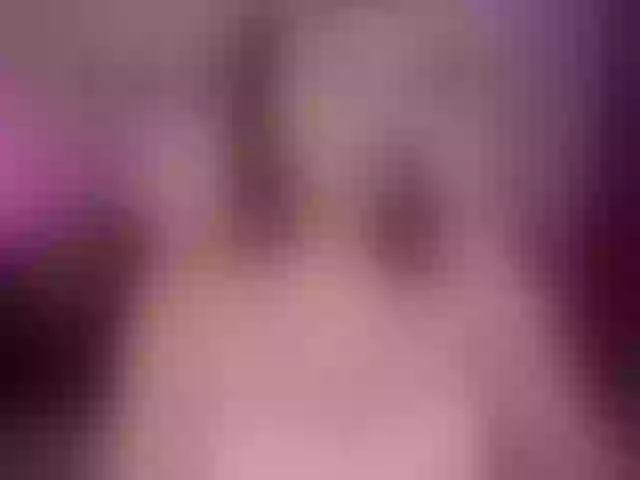 Live sex webcam photo for DaenerysDaen #292155728