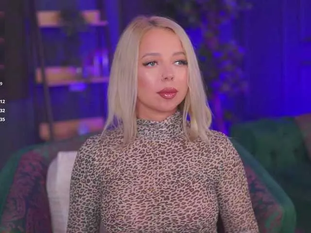 Live sex webcam photo for DaenerysDrogo #290387011