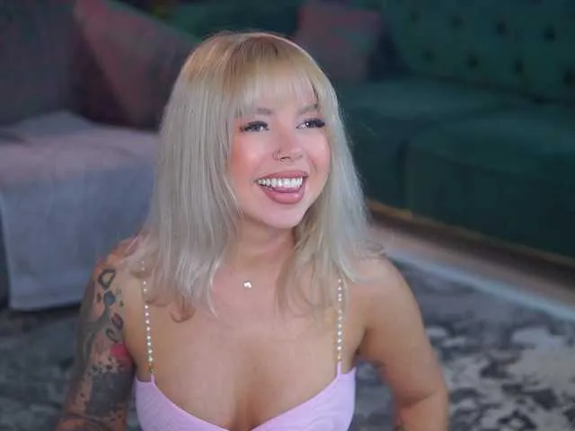 Live sex webcam photo for DaenerysDrogo #291057894