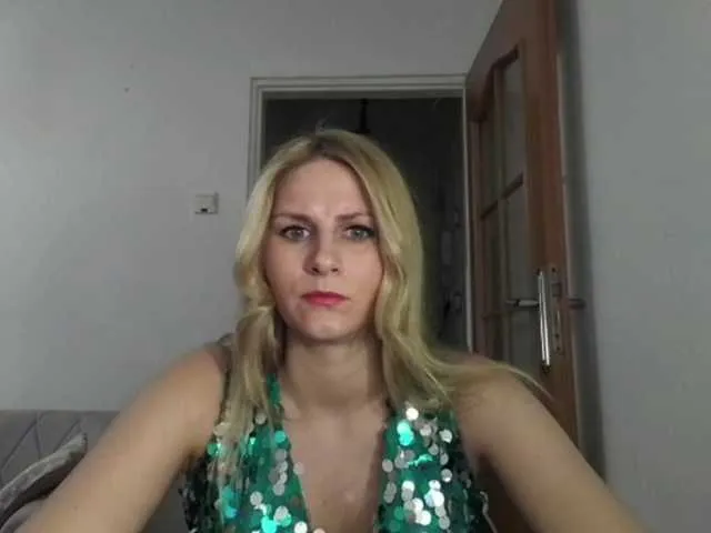 Live sex webcam photo for DagmarieFoxy #290800436