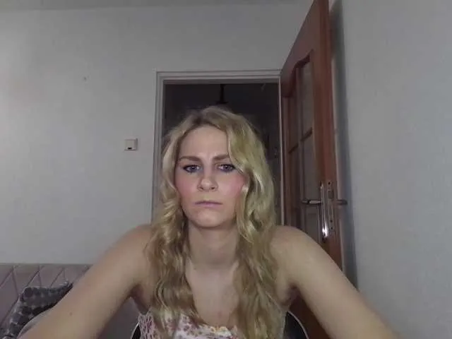 Live sex webcam photo for DagmarieFoxy #290848246
