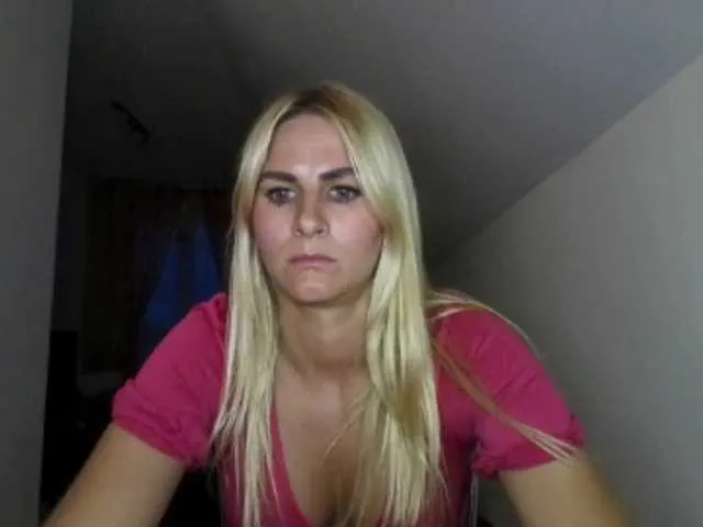 Live sex webcam photo for DagmarieFoxy #291708277