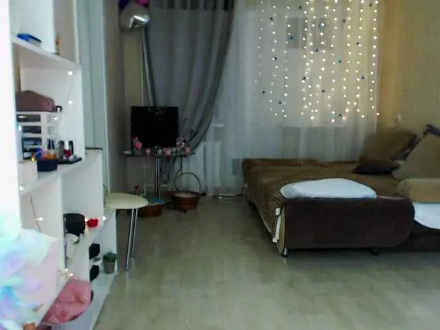 Live sex webcam photo for Daisy-777- #271972370