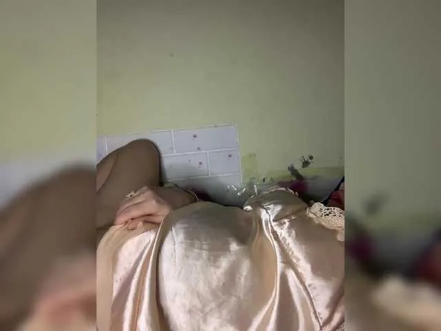 Live sex webcam photo for Daisy119 #291623919
