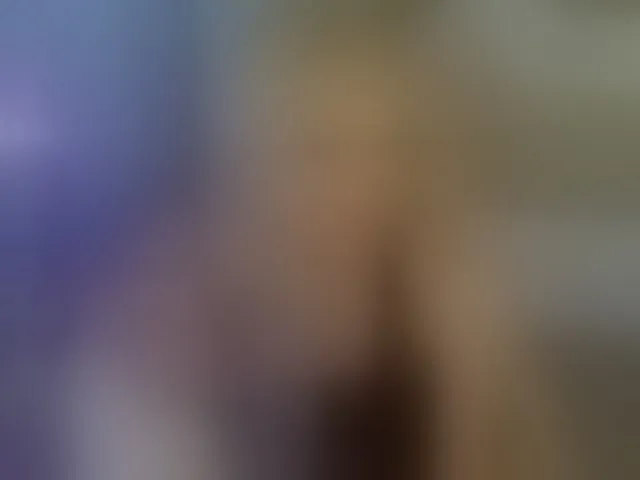 Live sex webcam photo for DaisyAbby03 #292800503