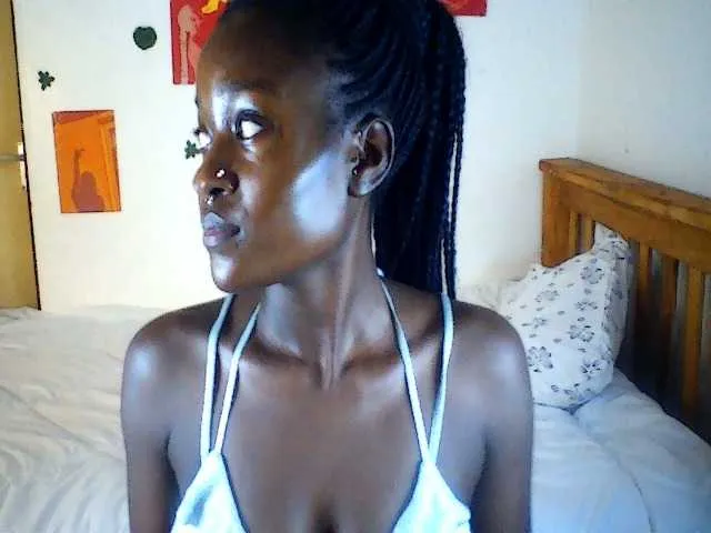 Live sex webcam photo for Daisyi #294274228