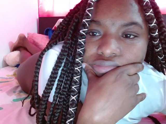 Live sex webcam photo for Daizy-cooper #271920726