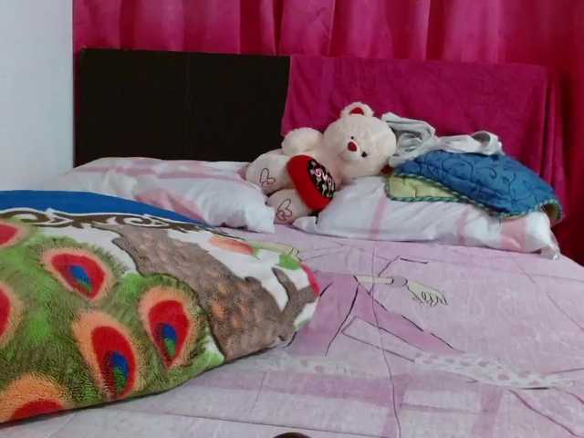 Live sex webcam photo for Daizy-cooper #271987164