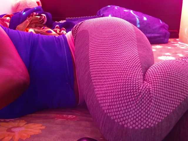 Live sex webcam photo for Daizy-cooper #272193572