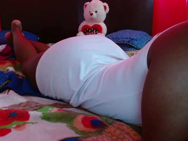 Live sex webcam photo for Daizy-cooper #272247265