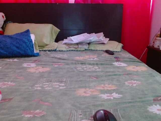 Live sex webcam photo for Daizy-cooper #272288379