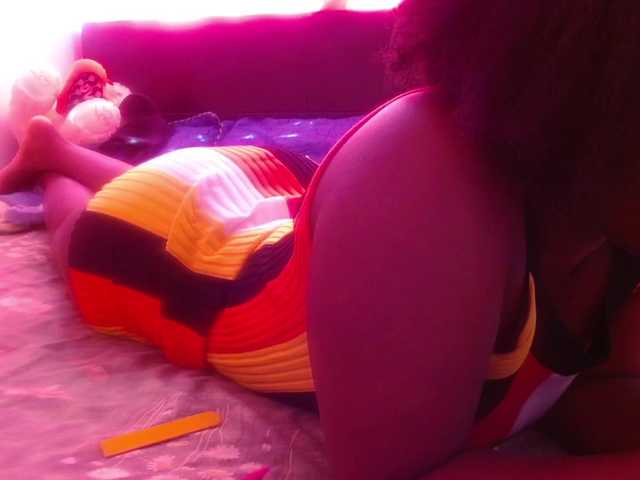 Live sex webcam photo for Daizy-cooper #272389592