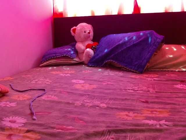 Live sex webcam photo for Daizy-cooper #272453553